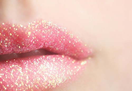 sugary lips_why sugar is evil