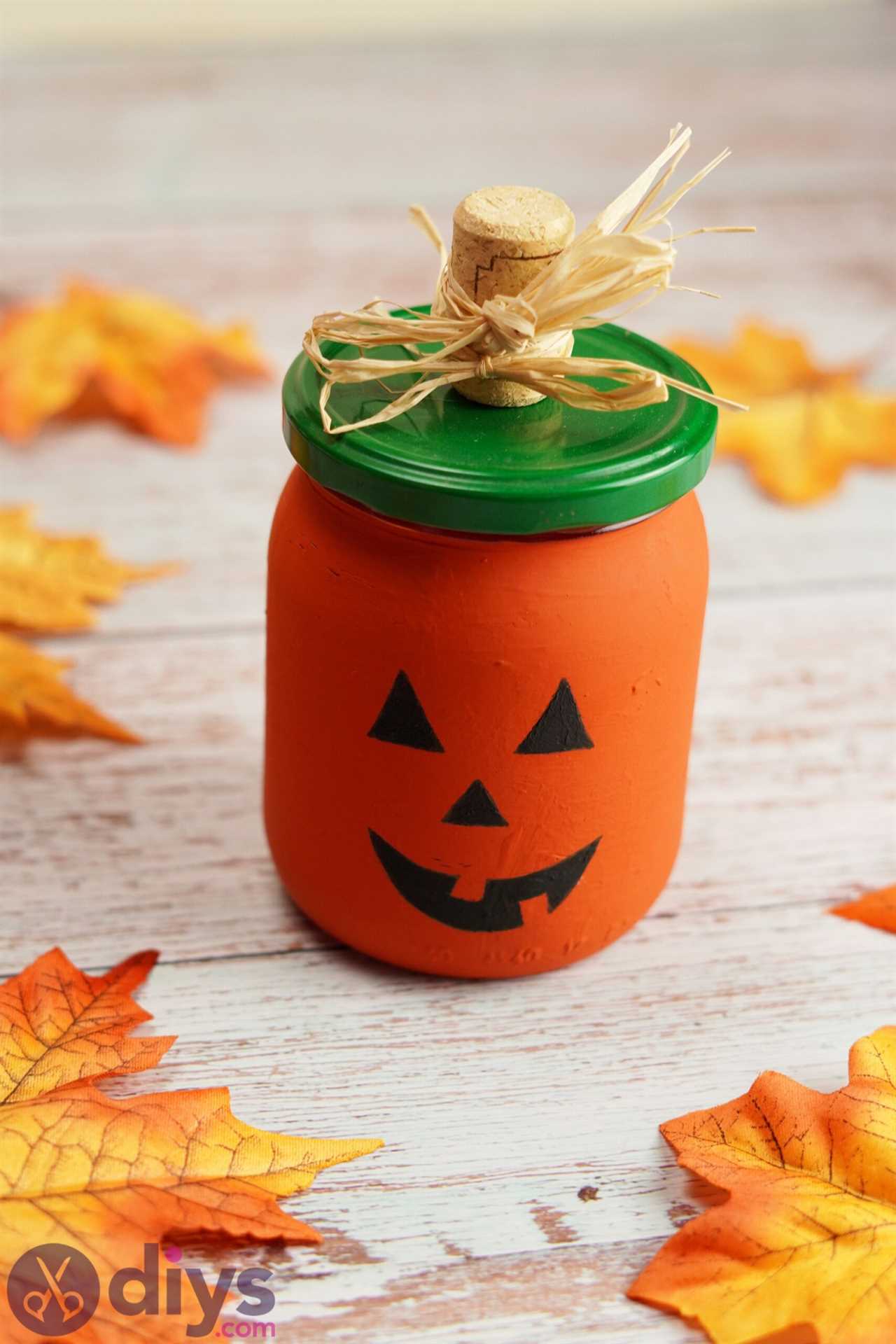 Halloween Mason Jar Pumpkin