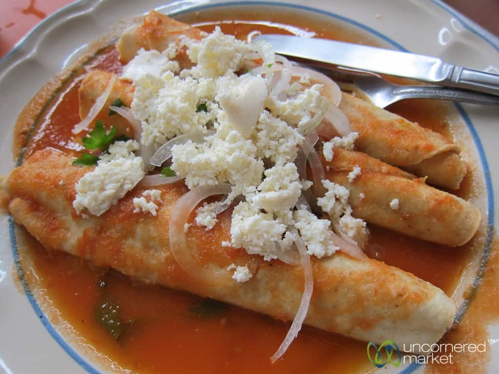 Comida de Oaxaca, Entomatadas