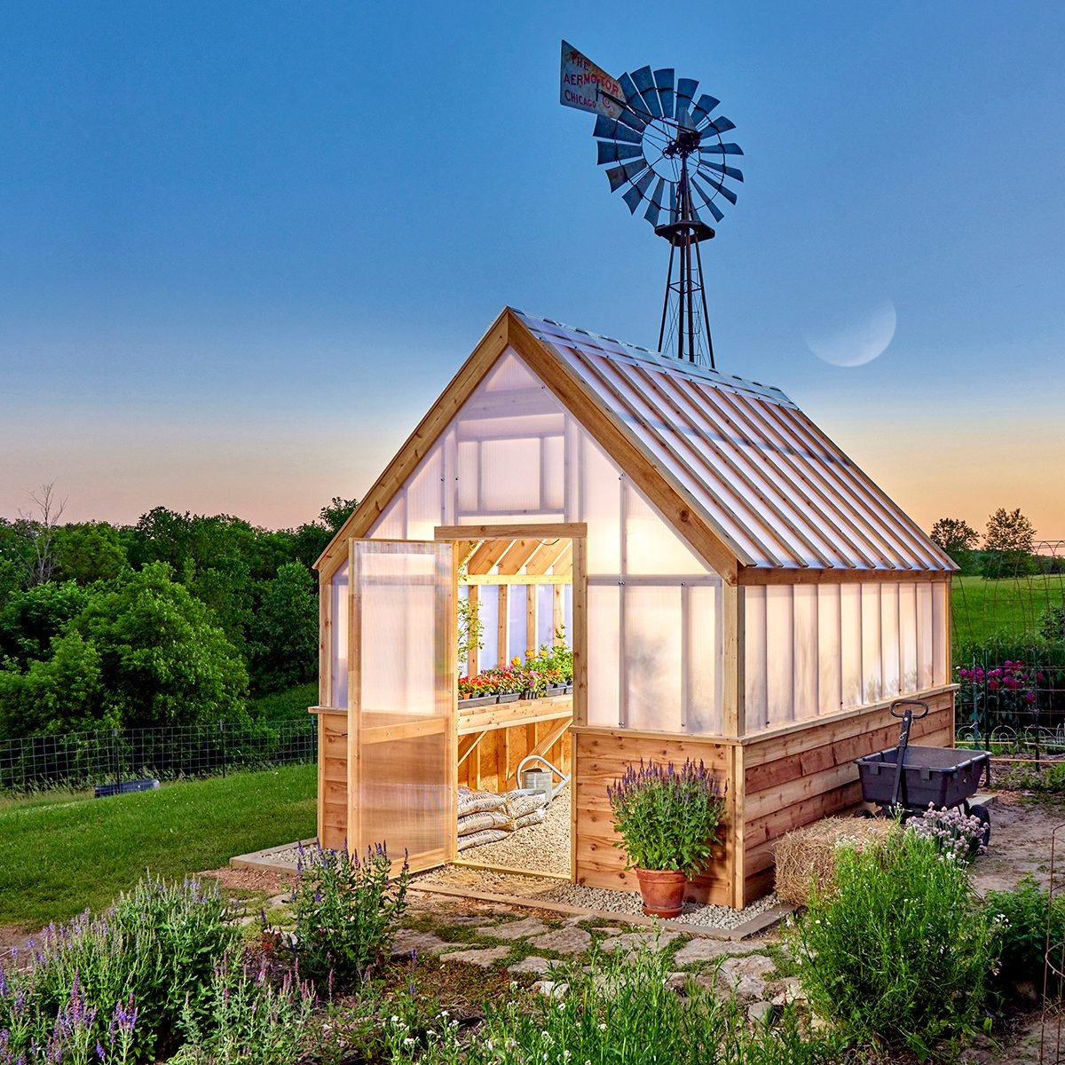 Greenhouses & Acreage