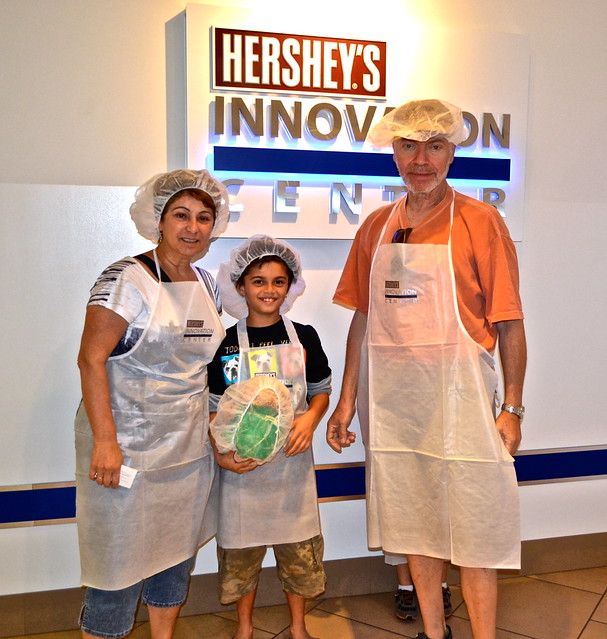 Create Your Own Chocolate Bar at hershey chocolate world tours 