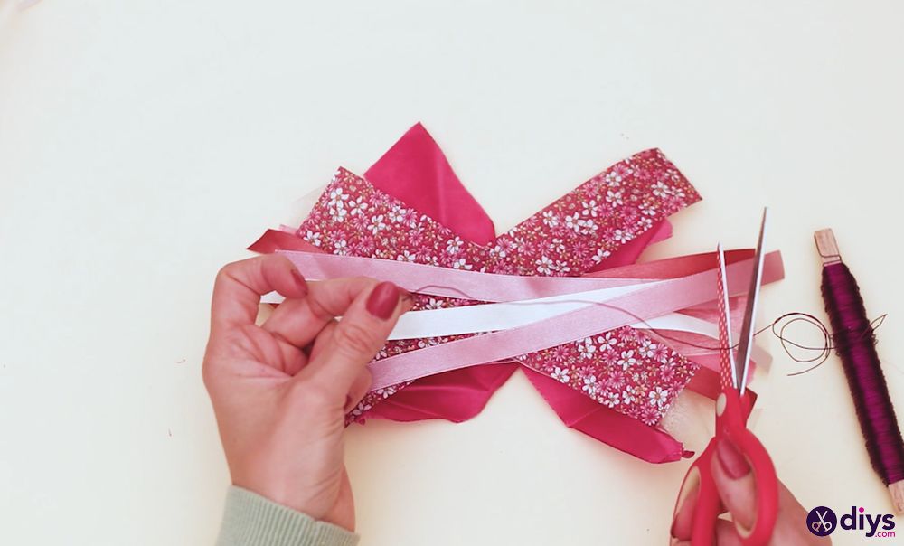 How to make a bow 