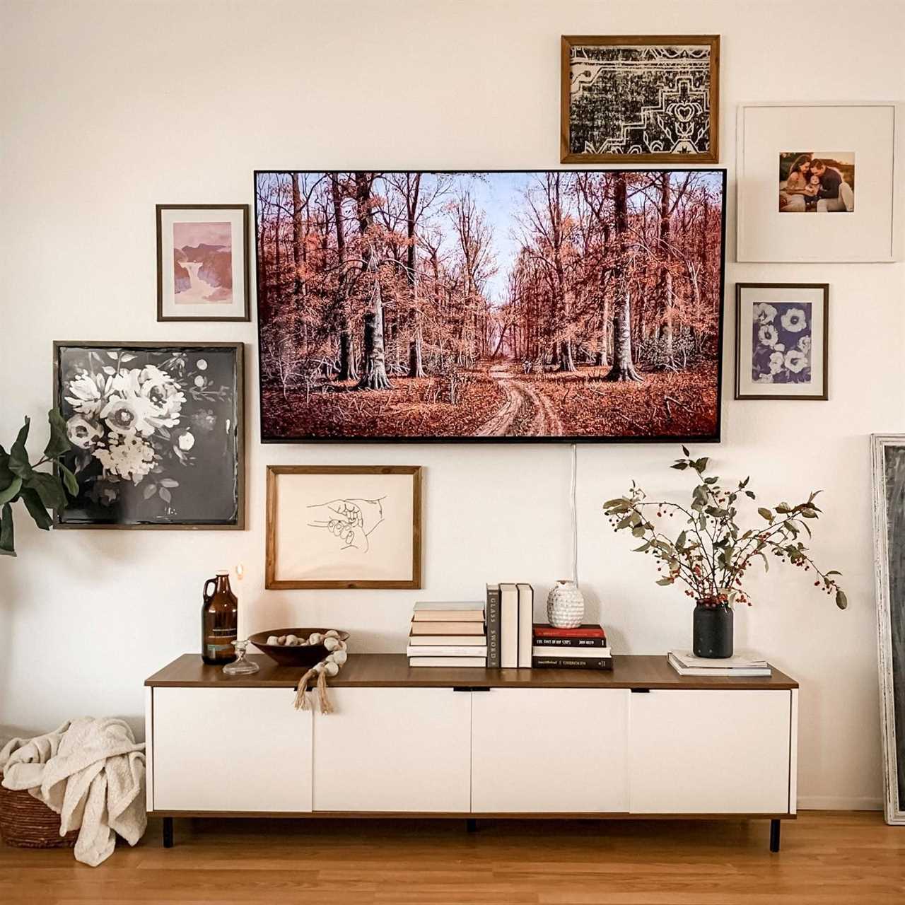 Wall Tv Decoration