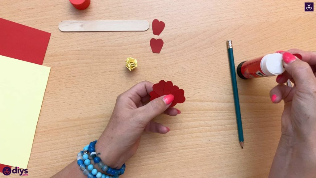 In 6 Easy Steps, How to Make a DIY Popsicle Stick Flower Book Bookmark