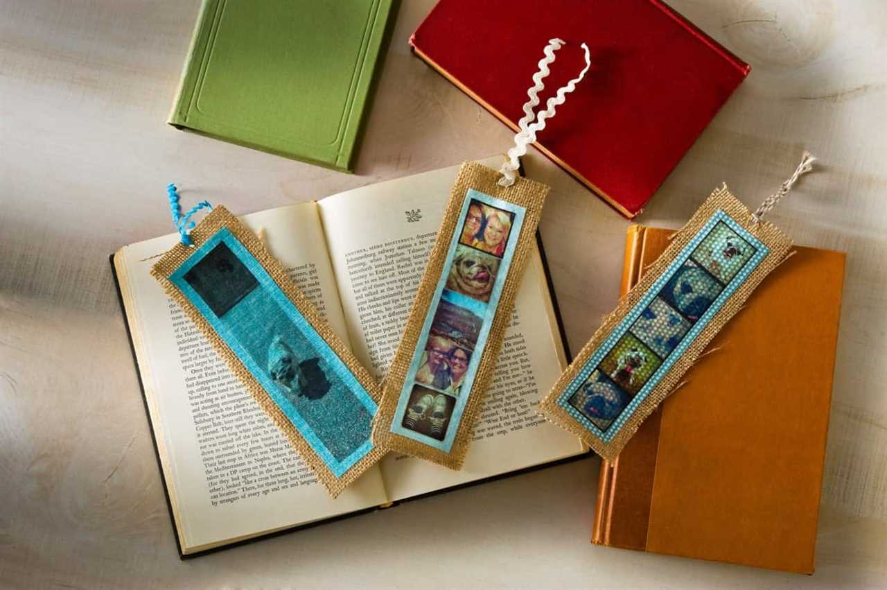 Printed photo and burlap bookmarks