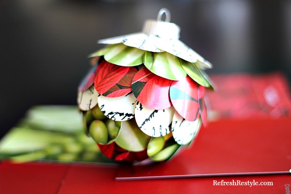 50 DIY Christmas Ornaments to Hang on the Tree and Greet Santa in Style