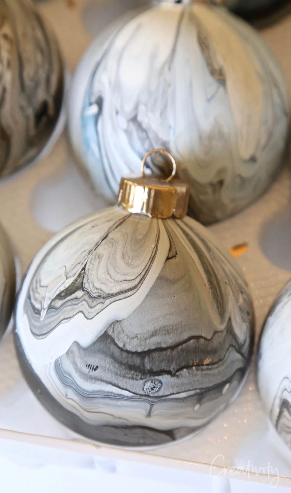 Diy marbled ornaments