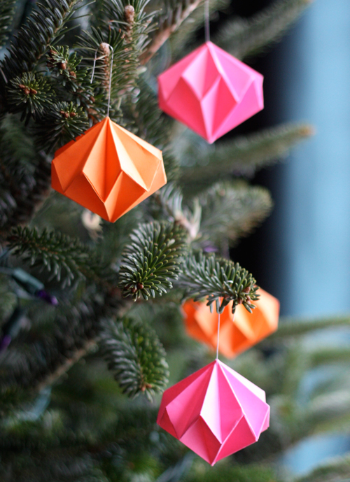 50 DIY Christmas Ornaments to Hang on the Tree and Greet Santa in Style