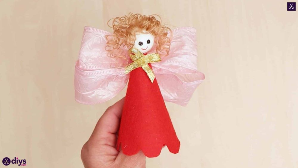 Diy felt doll ornaments