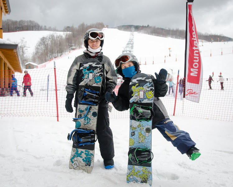 snowboarding in stowe vermont