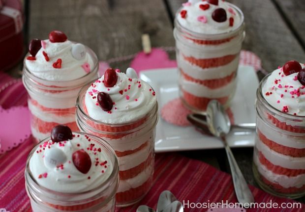 25 Valentine's Day Cupcakes You Can Share With Your Loved Ones