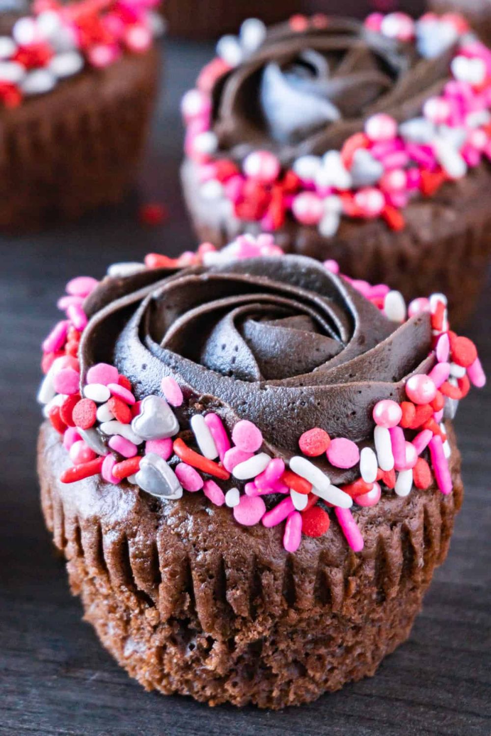 25 Valentine's Day Cupcakes You Can Share With Your Loved Ones