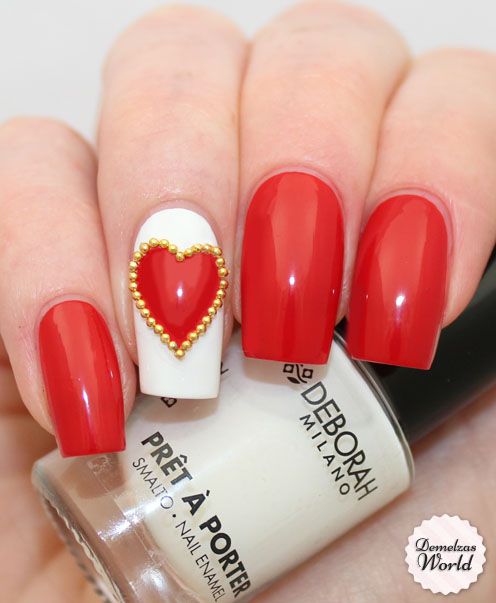 Gold beaded heart nails