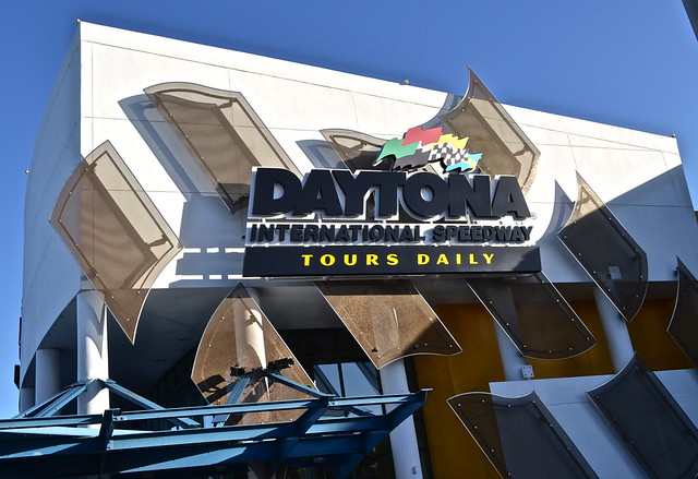 daytona race track tour 