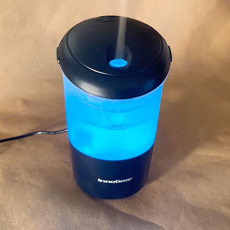 Innogear Car Diffuser glowing blue