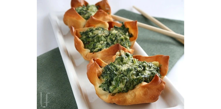 Ricotta spinach cups