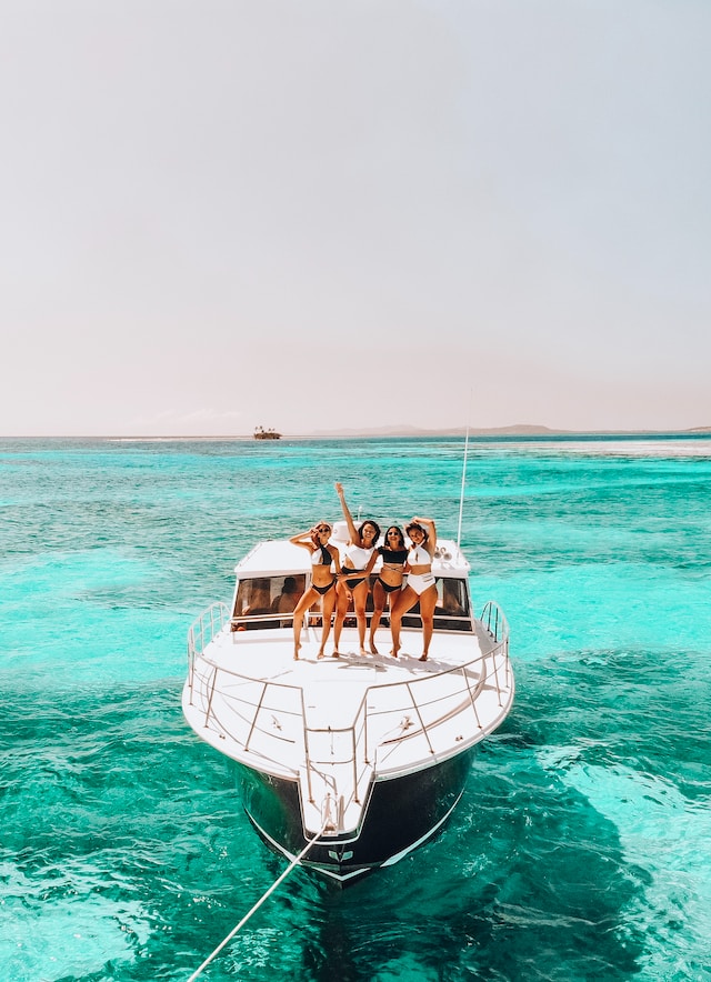 The Top 5 Reasons to Choose a Party Boat for a Bachelorette Party