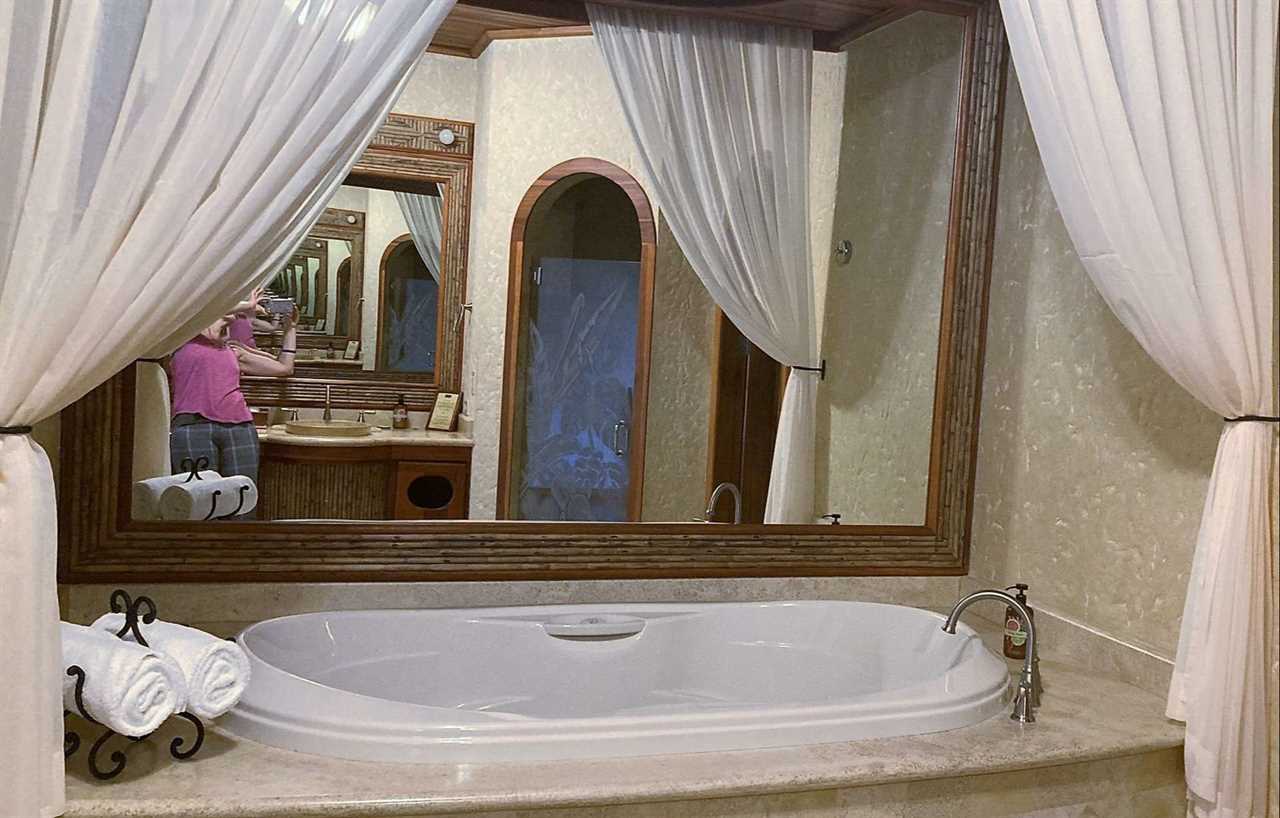 bathroom the spring resort la fortuna costa rica