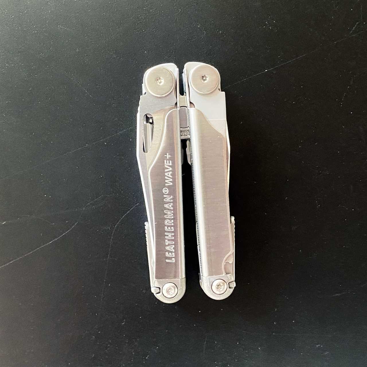 Leatherman Wave folded up