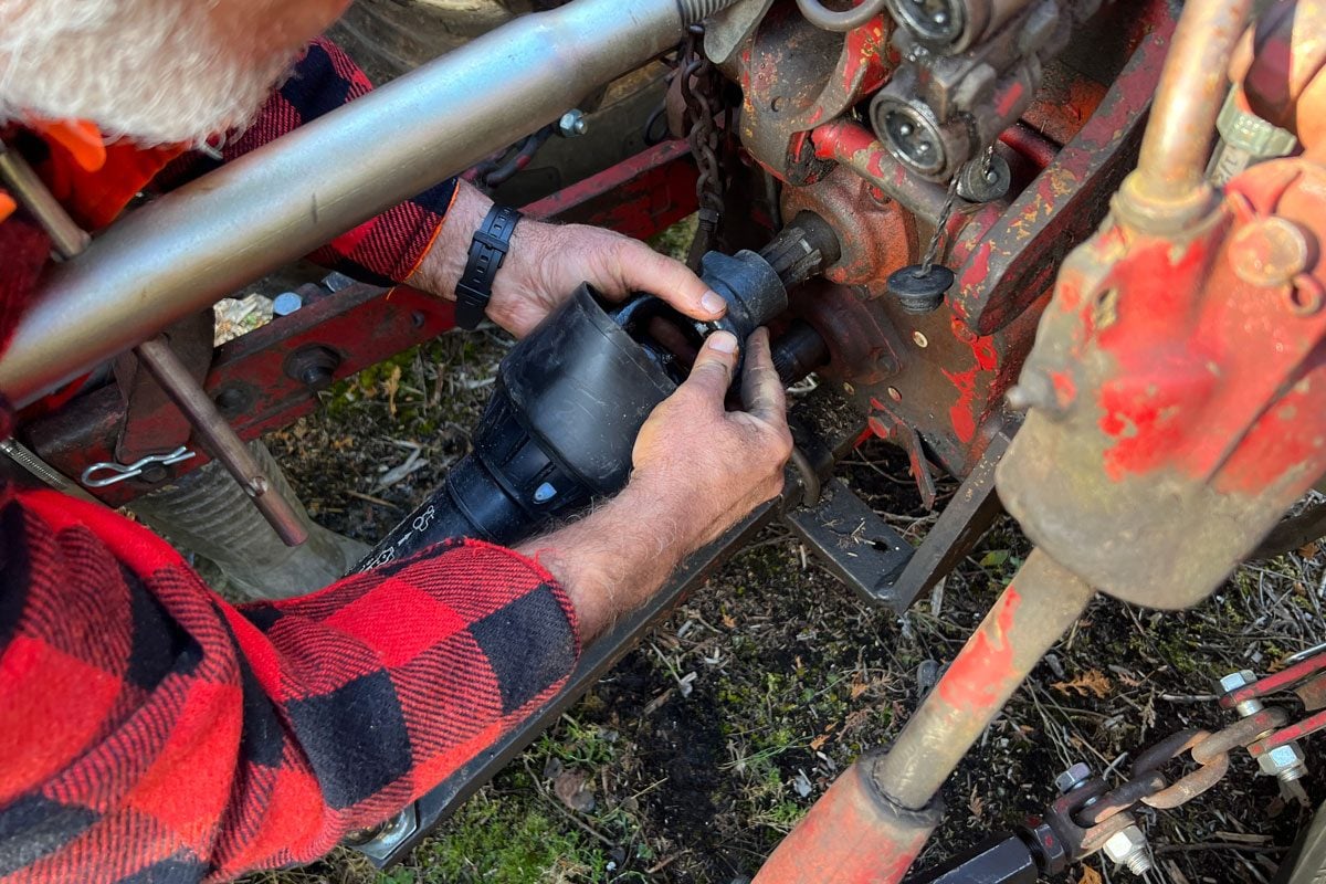 Ensure Proper Connection to the tractor