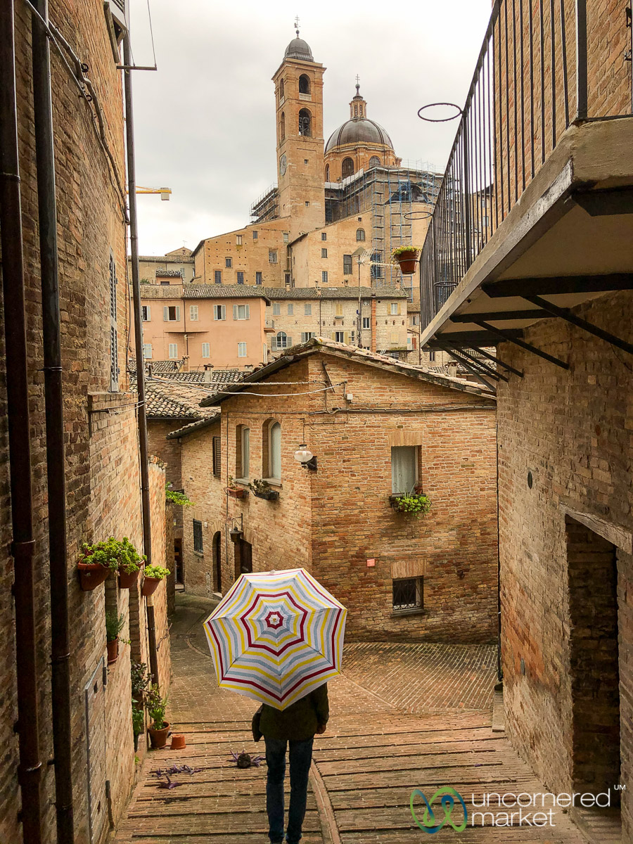 Travel Satisfaction - Urbino, Italy