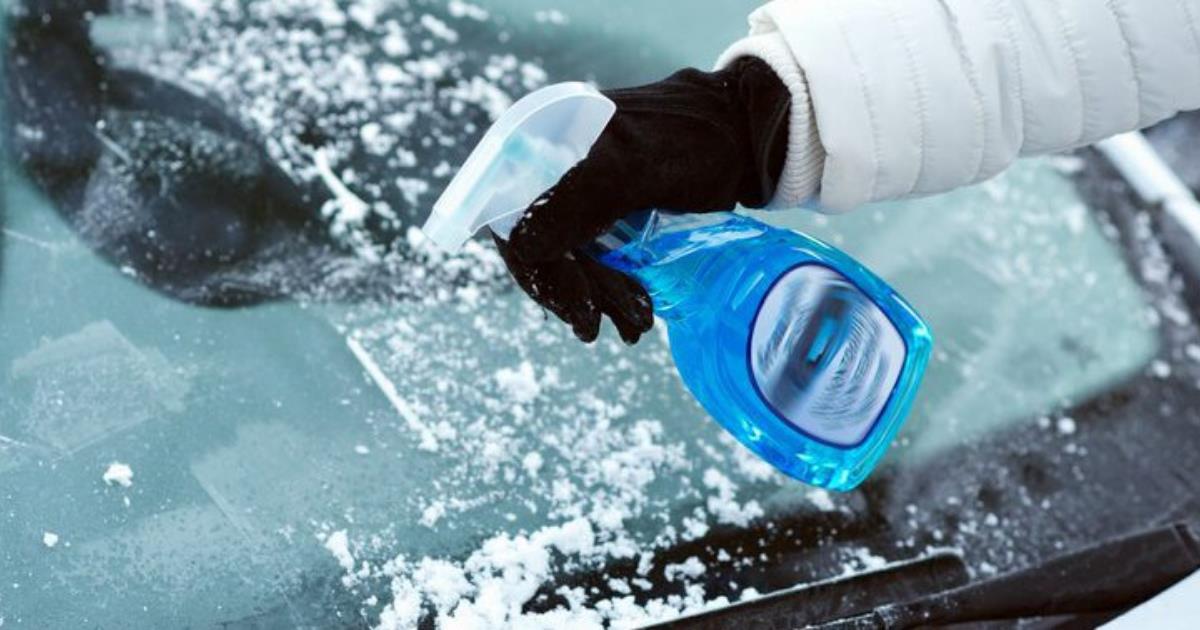 How to Defrost Your Windshield Super Easy