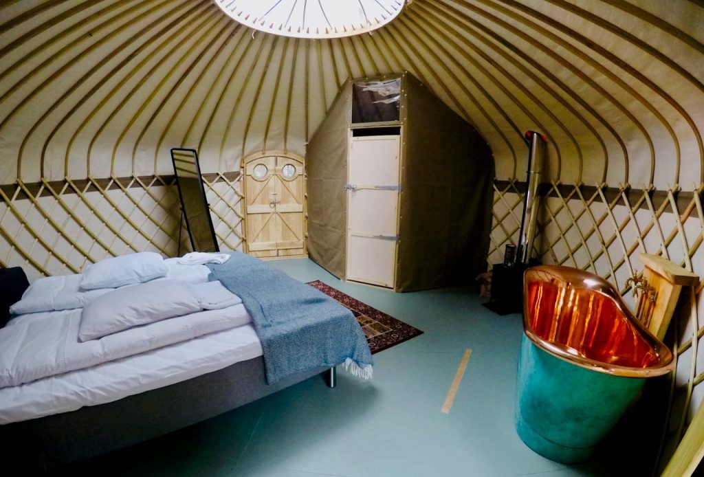 Unwind in Nature's Luxury: The Ultimate Guide to Glamping Holidays