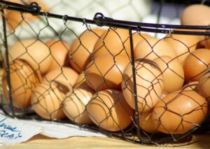 How to Prevent Calcium Deficiency in Chickens